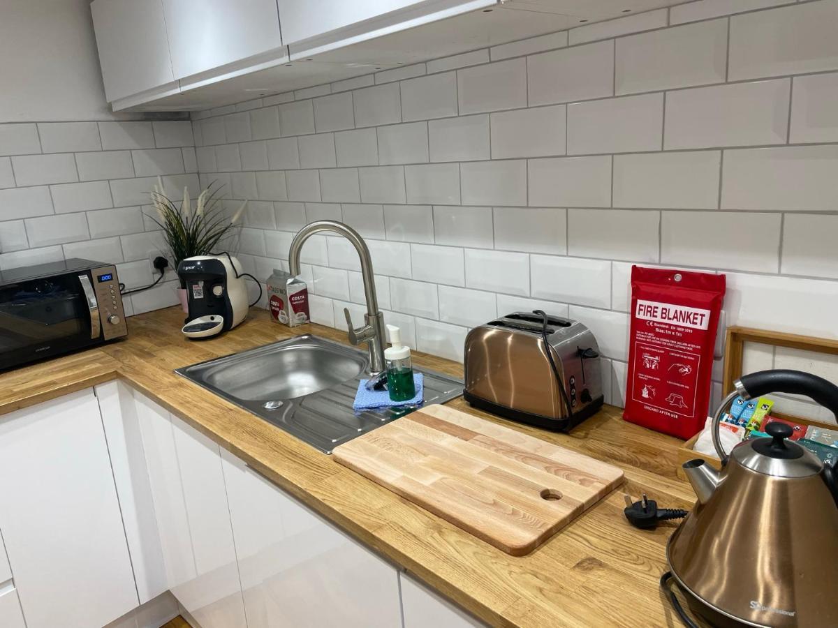 דירות Garden Flat Torquay Just 2 Mins Walk From The Harbour מראה חיצוני תמונה
