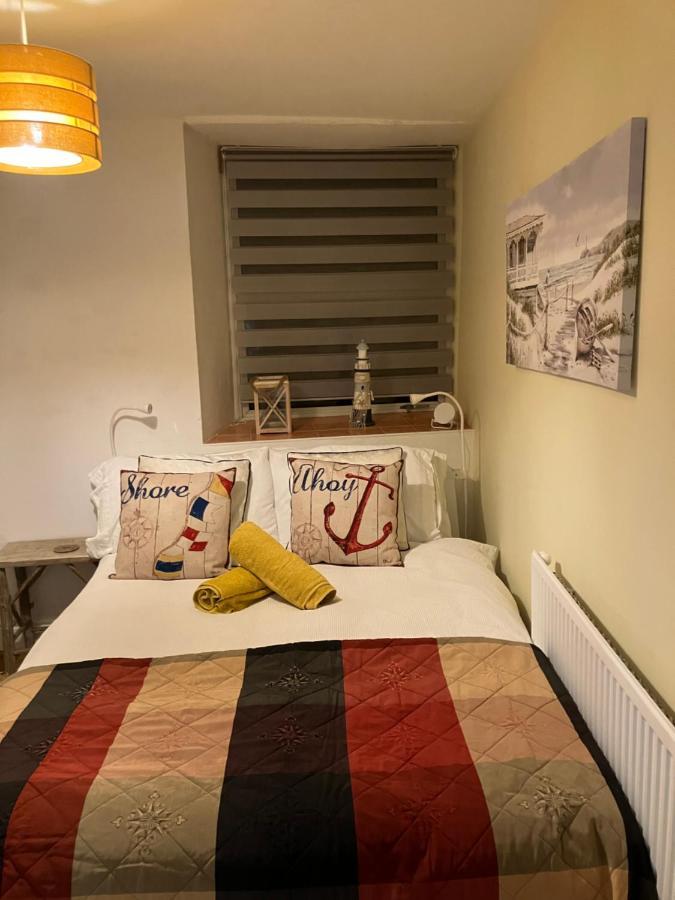 דירות Garden Flat Torquay Just 2 Mins Walk From The Harbour מראה חיצוני תמונה